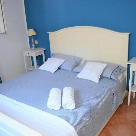 By The Sea Sparadici, - 24420 Apartment